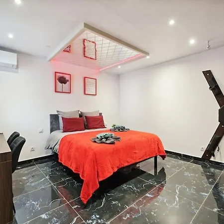 - Avec Jacuzzi Et Sauna Privatif Corbeil-Essonnes
